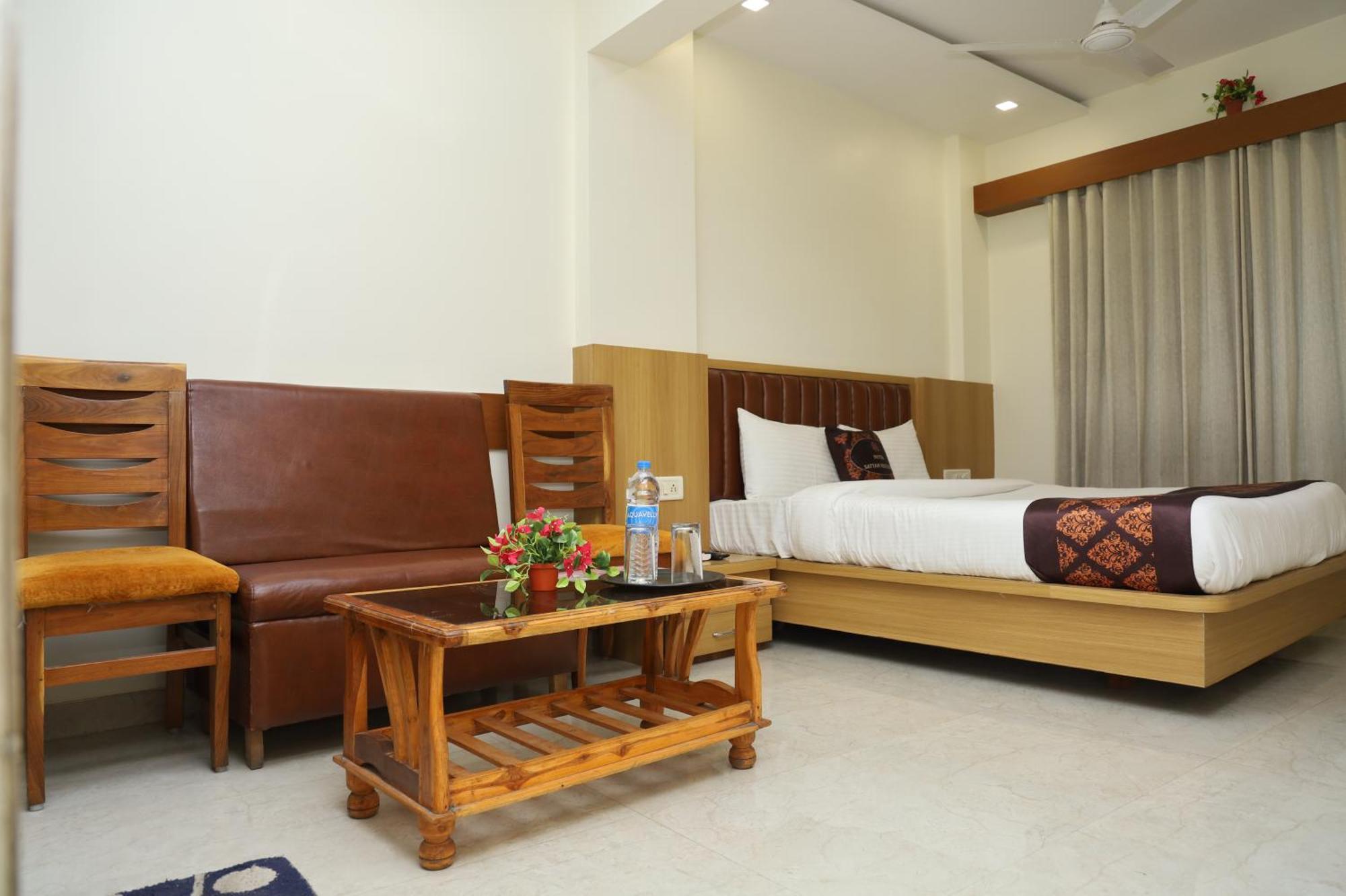 Hotel Satyam Residency Navi Mumbai Kültér fotó